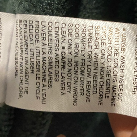 Generic Men’s Green Fleece Vest - Picture 4 of 5